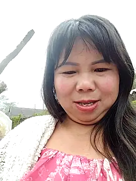 Snapshot of lusy-00 chatting on 02.15.26 lusy-00 online show from 02.15.26