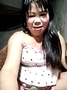 Snapshot of lusy-00 chatting on 02.19.26 lusy-00 online show from 02.19.26