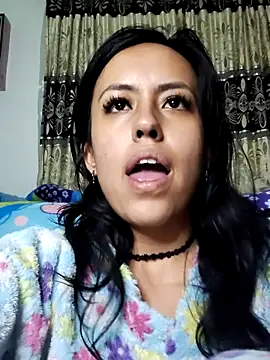 Queen Ashly online show from 12.04.25