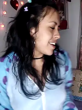 Queen Ashly online show from 04.11.26