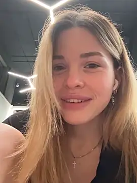 Snapshot of SMELLSEX chatting on 11.08.25 SMELLSEX online show from 11.08.25