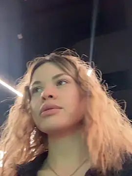 Snapshot of SMELLSEX chatting on 11.10.25 SMELLSEX online show from 11.10.25