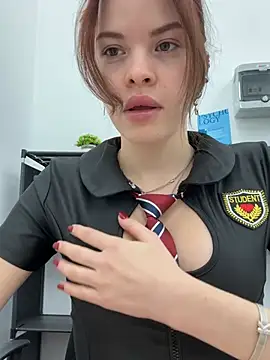 Snapshot of SMELLSEX chatting on 04.19.26 SMELLSEX online show from 04.19.26