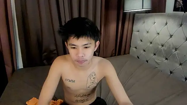 Snapshot of urfantasyhotbaby chatting on 11.21.25 urfantasyhotbaby online show from 11.21.25