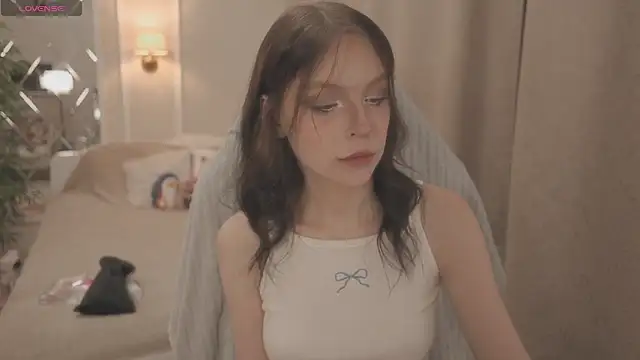 claire bennett online show from 09.11.25