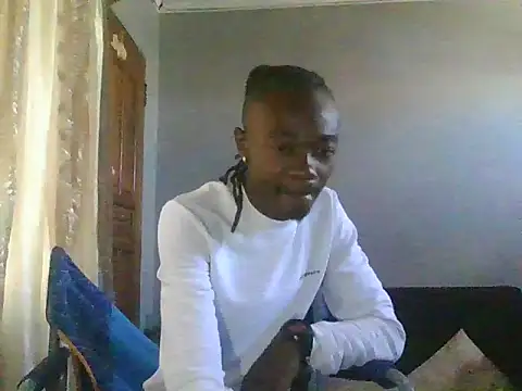 Snapshot of Nykho17 chatting on 10.30.25 Nykho17 online show from 10.30.25