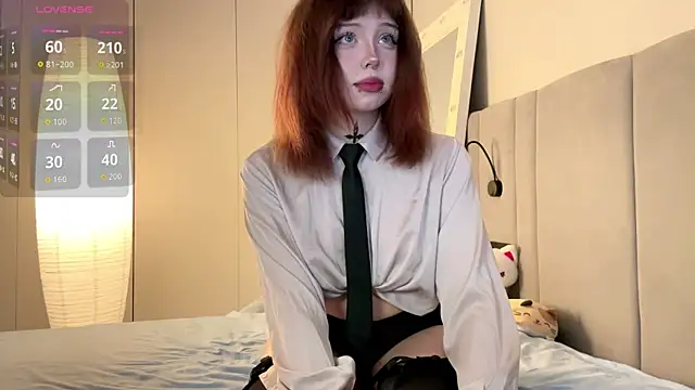 Snapshot of RileyVice chatting on 09.25.25 RileyVice online show from 09.25.25