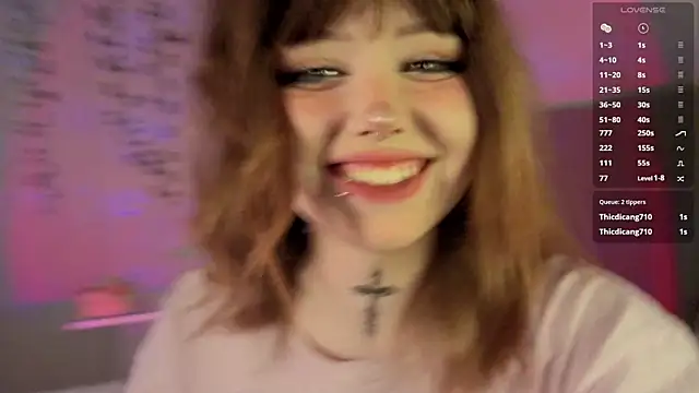 Snapshot of RileyVice chatting on 11.24.25 RileyVice online show from 11.24.25