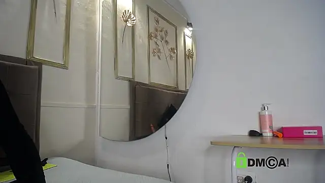 lia harper  online show from 09.26.25