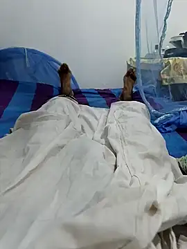 Snapshot of SHIFT1234 chatting on 09.10.25 SHIFT1234 online show from 09.10.25