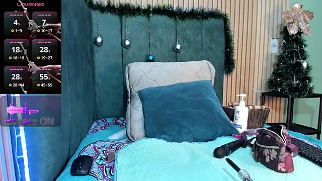 EvelynFoxx- online show from 12.18.25