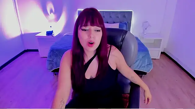 Snapshot of Blair_red_ chatting on 11.23.25 Blair red online show from 11.23.25