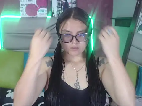 Cailing Zu online show from 09.09.25