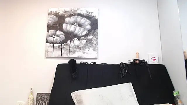 Snapshot of DonnaJoness chatting on 11.20.25 DonnaJoness online show from 11.20.25