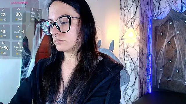 Snapshot of Zami_Escobar_of chatting on 10.20.25 Zami Escobar of online show from 10.20.25