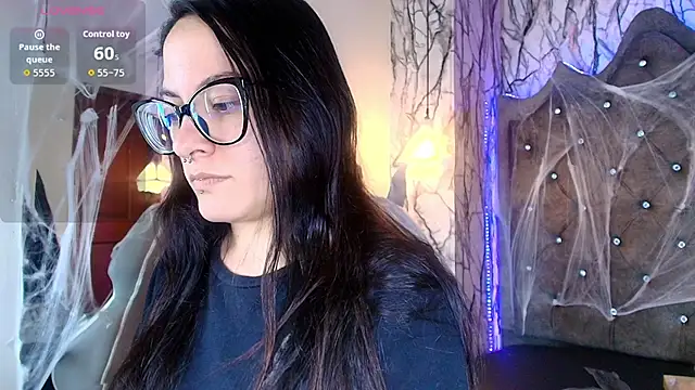 Snapshot of Zami_Escobar_of chatting on 10.24.25 Zami Escobar of online show from 10.24.25