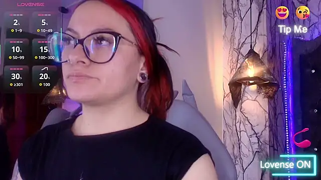 Zami Escobar of online show from 03.31.26