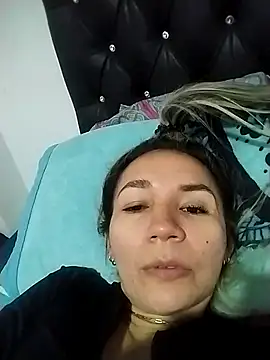 Ms lunaRose online show from 10.05.25