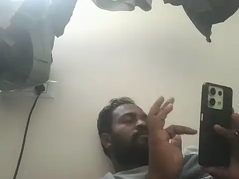 Snapshot of king_godgm chatting on 10.13.25 king godgm online show from 10.13.25