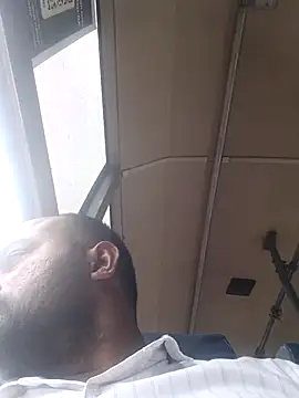 Snapshot of king_godgm chatting on 11.19.25 king godgm online show from 11.19.25