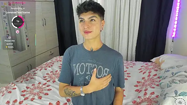 Snapshot of Dark_luckyyy chatting on 02.05.26 Dark luckyyy online show from 02.05.26