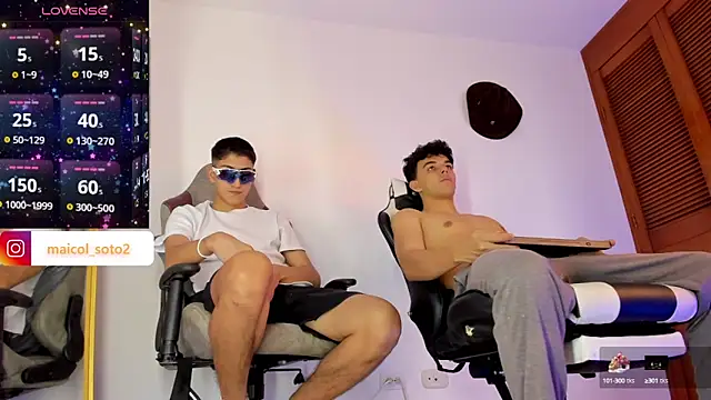 Snapshot of sotooliver3 chatting on 09.22.25 sotooliver3 online show from 09.22.25