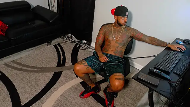 SLANGONDEMHOES online show from 11.10.25