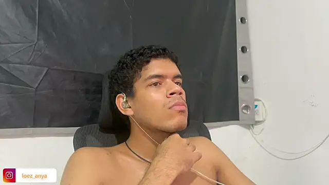 jonhsebastiann online show from 05.30.26