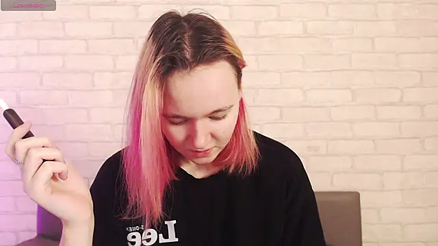 Ericha Stone online show from 01.17.26