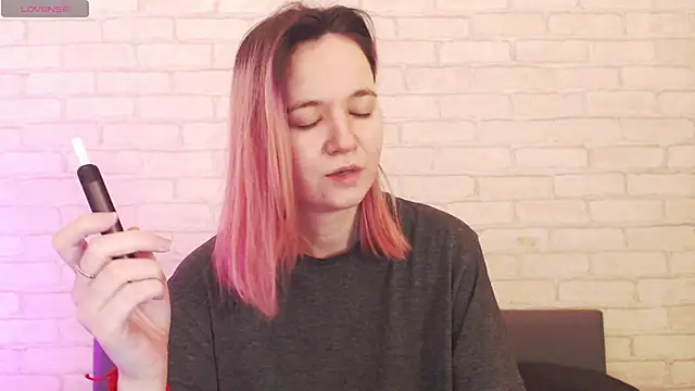 Ericha Stone online show from 04.12.26