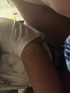 StylishEchium online show from 10.19.25