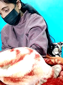 Snapshot of Pahadi_couple chatting on 10.30.25 Pahadi couple online show from 10.30.25