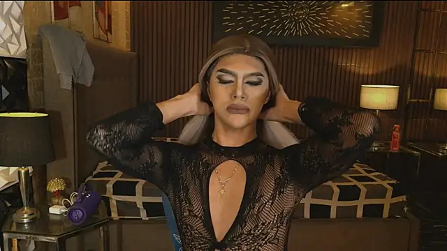 ElegantKellyTS online show from 05.17.26