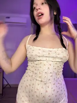 YourLittleDevil online show from 02.03.26