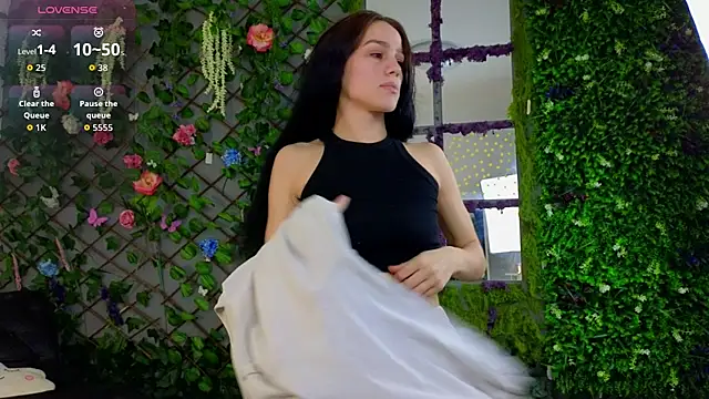 Snapshot of baby_nyco chatting on 10.13.25 baby nyco online show from 10.13.25