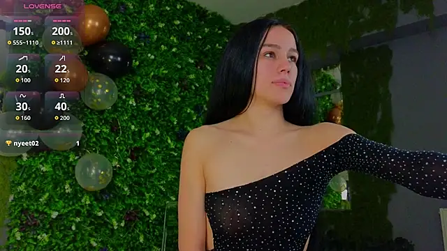 Snapshot of baby_nyco chatting on 11.05.25 baby nyco online show from 11.05.25