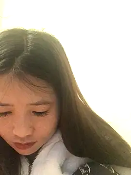 Snapshot of LiLy-0477 chatting on 09.28.25 LiLy-0477 online show from 09.28.25