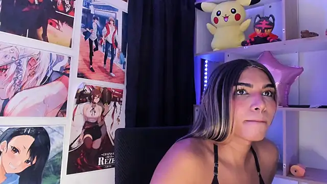 VeronicaSaenzx online show from 10.13.25