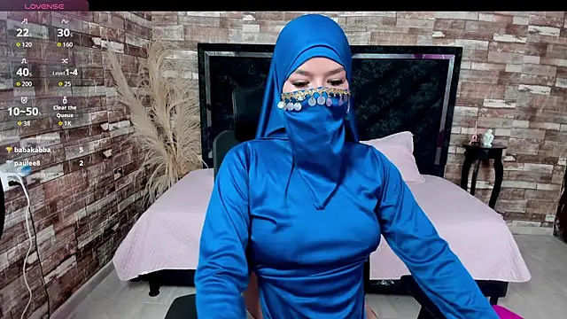 Snapshot of Amal_Bakir chatting on 10.08.25 Amal Bakir online show from 10.08.25