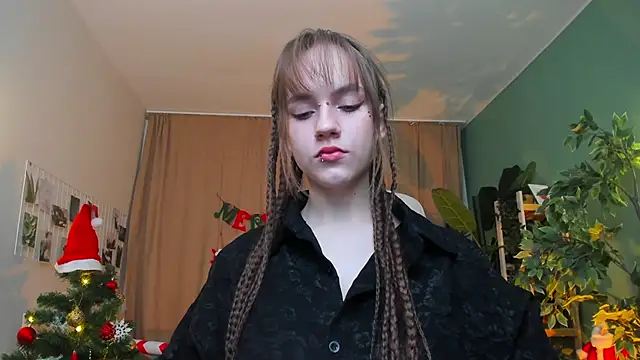 Jamie Chung online show from 12.21.25