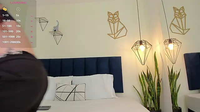 Snapshot of sophieturner_mg chatting on 10.21.25 sophieturner mg online show from 10.21.25