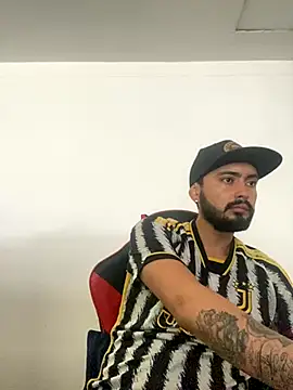 cristopher wallacee online show from 10.06.25