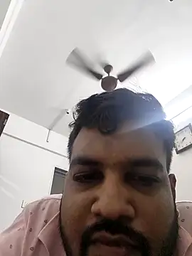 Snapshot of vinay_smalldick chatting on 04.18.26 vinay smalldick online show from 04.18.26
