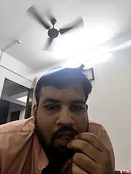 Snapshot of vinay_smalldick chatting on 04.29.26 vinay smalldick online show from 04.29.26