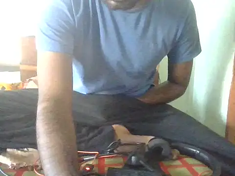 Snapshot of BlackRockPinkHead chatting on 10.15.25 BlackRockPinkHead online show from 10.15.25