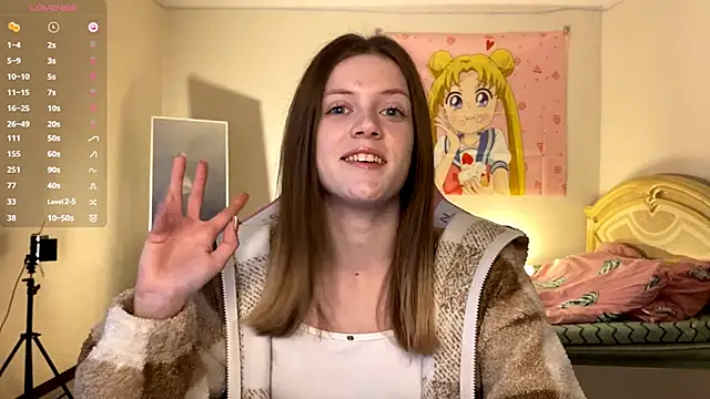 VibeQueenLucy online show from 12.05.25