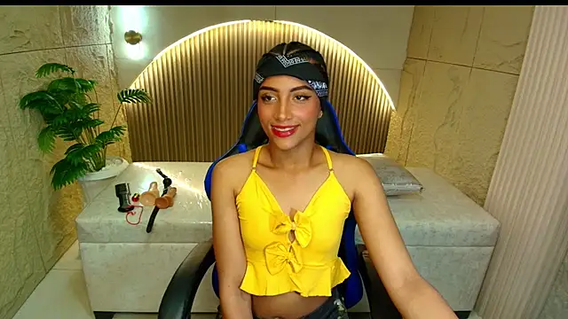 Snapshot of katty_berry_r chatting on 09.11.25 katty berry r online show from 09.11.25