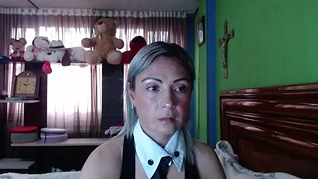  Charlize theron  online show from 10.07.25