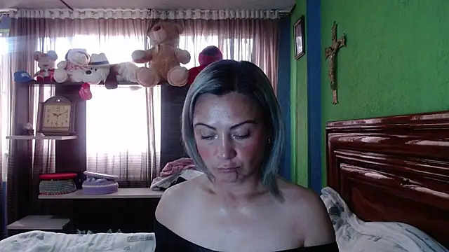  Charlize theron  online show from 10.14.25