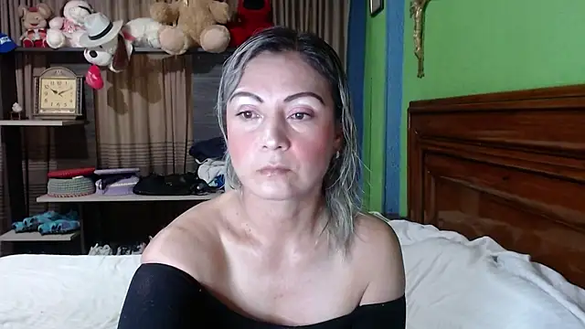  Charlize theron  online show from 11.04.25